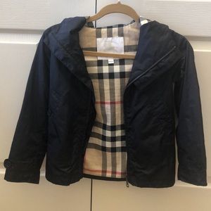 Boys Burberry navy raincoat, size 8!
